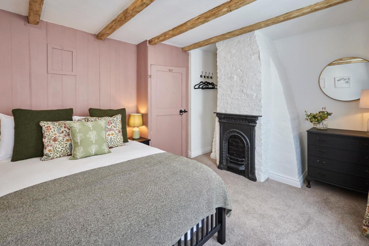 Host & Stay - Cragg Cottage Уитби Екстериор снимка