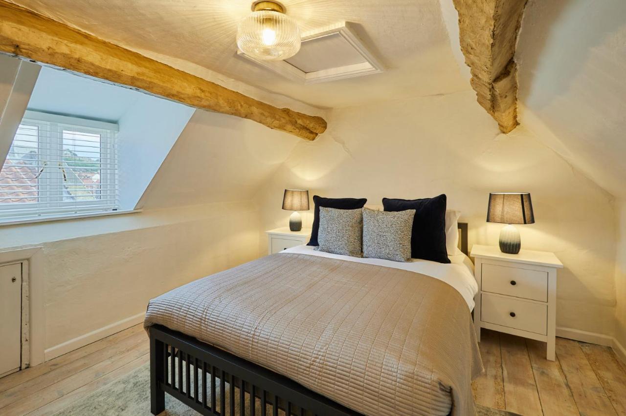 Host & Stay - Cragg Cottage Уитби Екстериор снимка